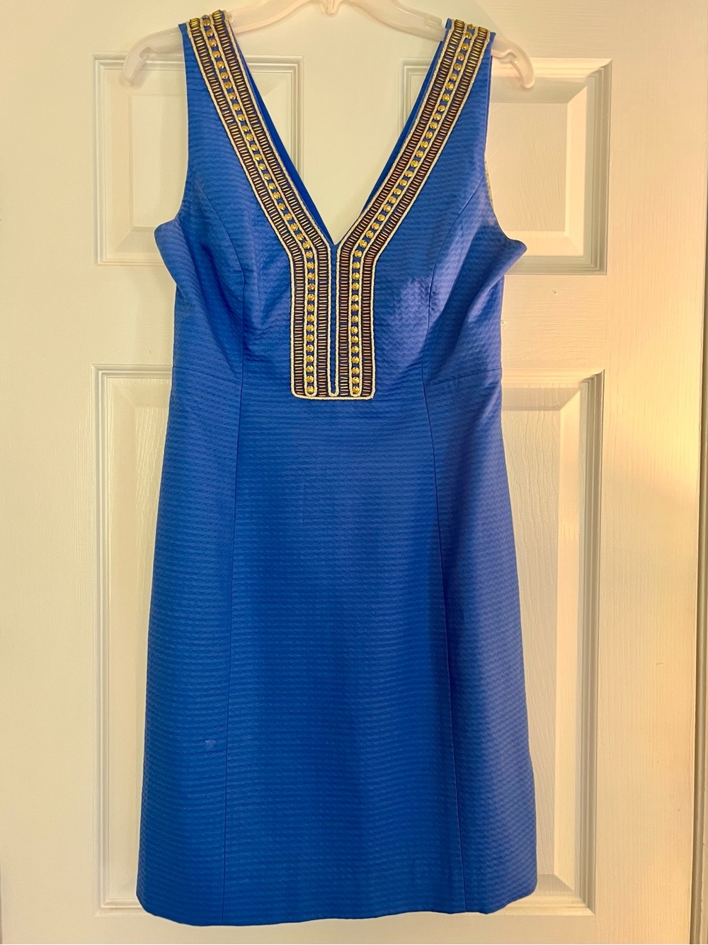Lily Pulitzer Women’s Sleeveless Royal Blue V-Neck Embellished Shift Dress sz 6